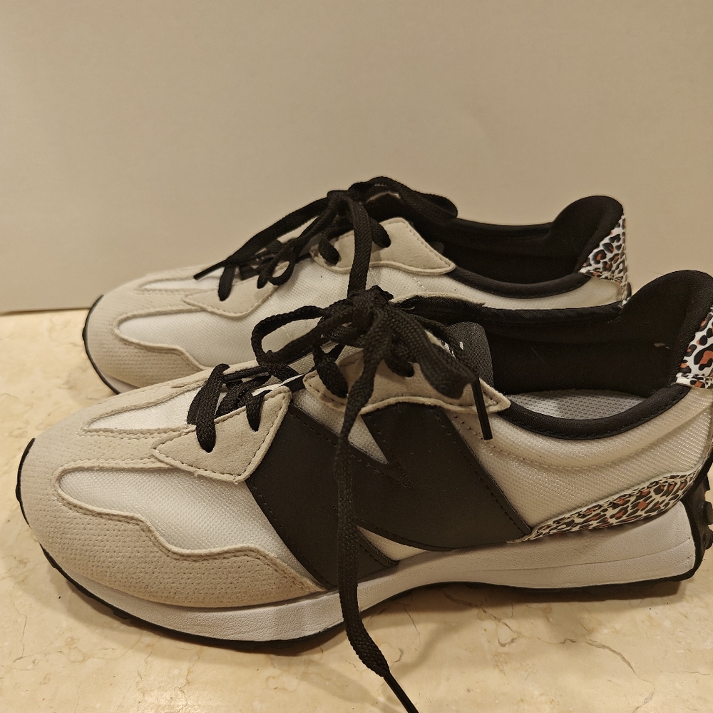 New Balance 327 Sneakers - Black, Cream and White - Size 37.5 EU (US 6.5)